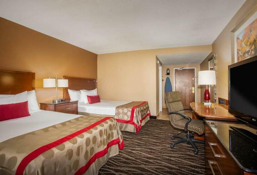 ２ダブルベッドのスタンダードルーム, Ramada By Wyndham Statesville