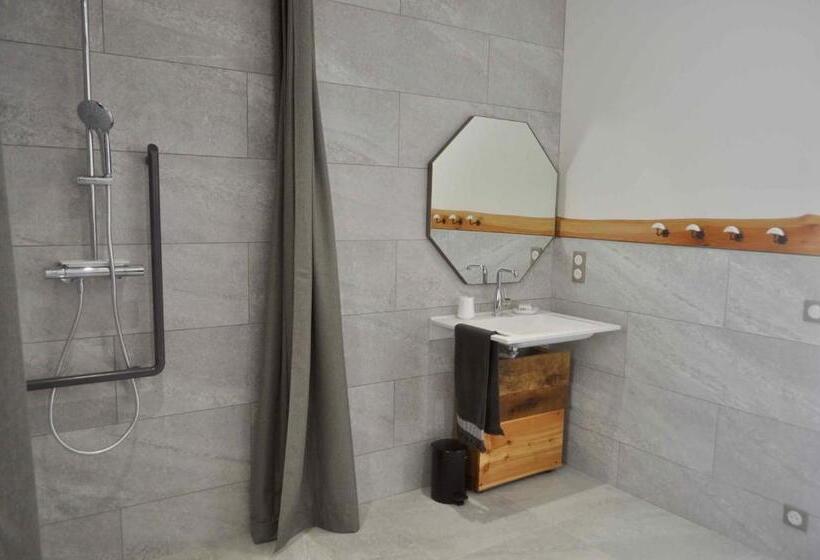 3间卧室的房子, Les Bobos à La Ferme