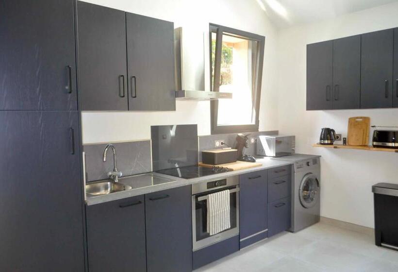 3间卧室的房子, Les Bobos à La Ferme