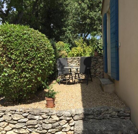 ガーデンビュースタンダードルーム, Clos Des Lavandes   Chambres Et Suites De Charme Climatisées Luberon