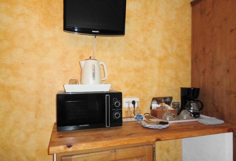 ガーデンビュースタンダードルーム, Clos Des Lavandes   Chambres Et Suites De Charme Climatisées Luberon