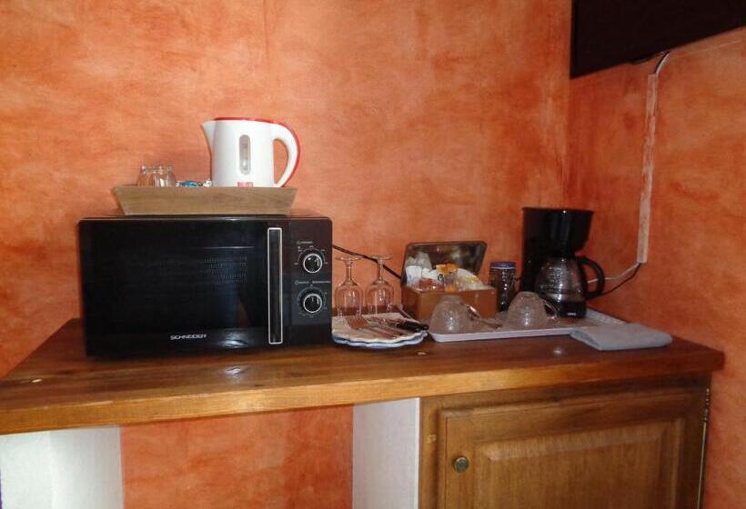 テラス付きスタンダードルーム, Clos Des Lavandes   Chambres Et Suites De Charme Climatisées Luberon