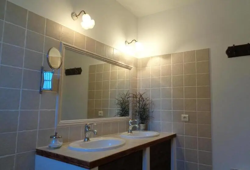 テラス付スイート, Clos Des Lavandes   Chambres Et Suites De Charme Climatisées Luberon