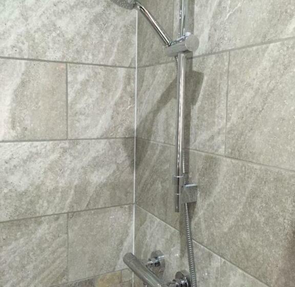 Номер Стандарт, The Mayfair Guest House Self Catering