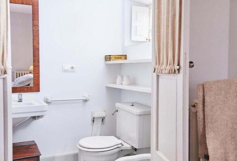 غرفة ديلوكس عائلية, La Tudanca