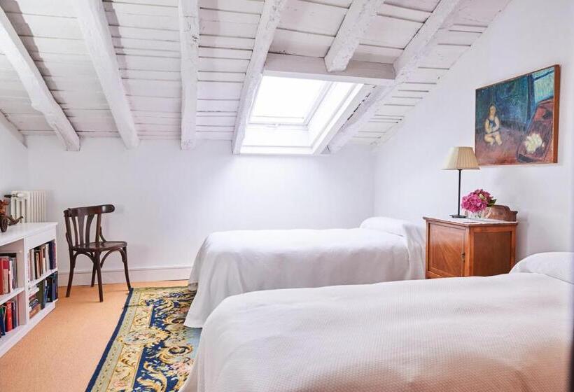 شقة 3 غرف, La Tudanca