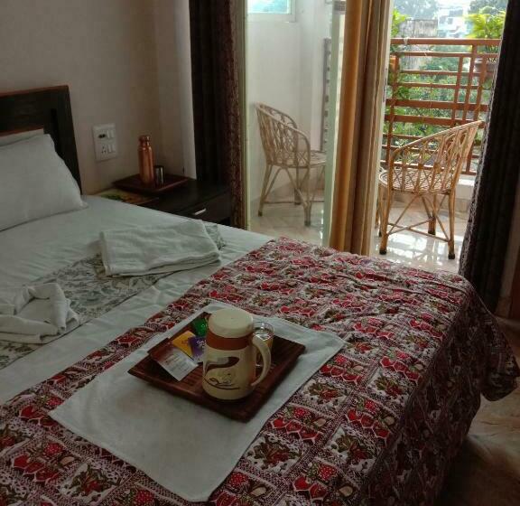 バルコニー付きデラックスルーム, Rudram Hotel Yoga & Ayurveda Retreat