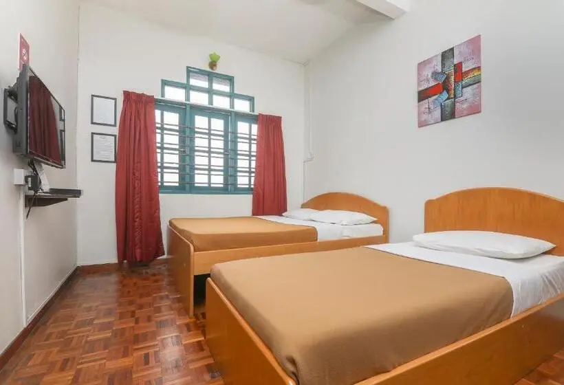 Standard Kolmen Hengen Huone, Spot On 89789 Hotel Check In 2
