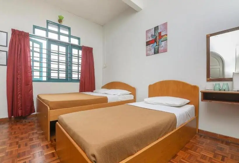 Standard Kolmen Hengen Huone, Spot On 89789 Hotel Check In 2
