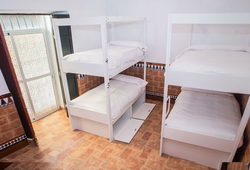 Familjerum, Vivian S Guest House