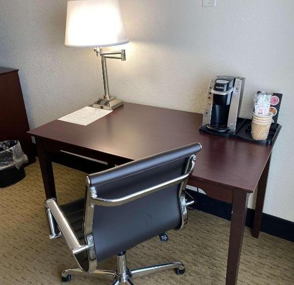 غرفة قياسية سرير كينج لذوى الإحتياجات الخاصة, Best Western Celina