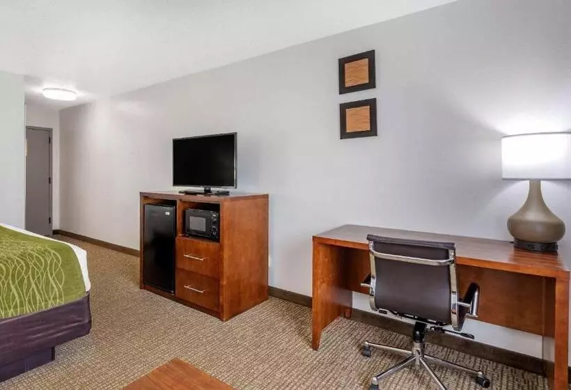 キングサイズベッドのスイートルーム, Comfort Inn Brownsville I40