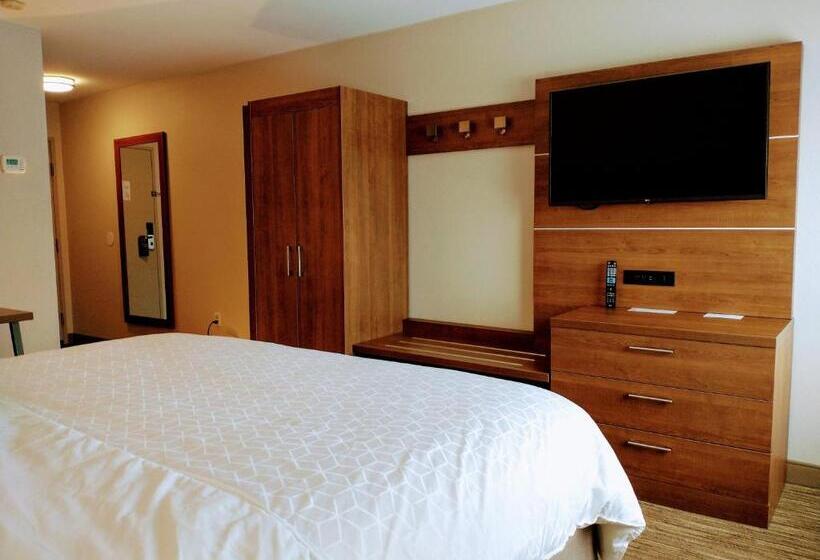 חדר סטנדרט, מיטת קינג, מותאם לאדם עם מוגבלויות, Holiday Inn Express Hotel & Suites Madison, An Ihg