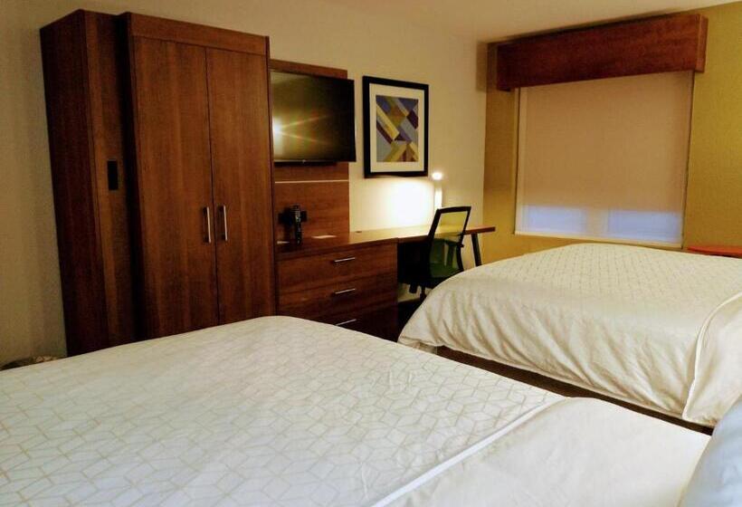 חדר סטנדרט, Holiday Inn Express Hotel & Suites Madison, An Ihg