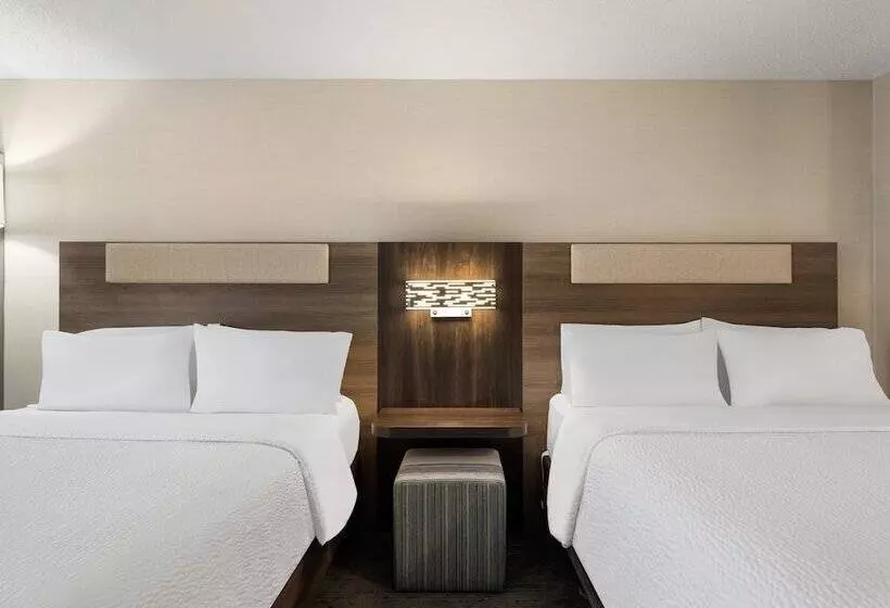 ２ダブルベッドのスタンダードルーム, Holiday Inn Express Meadville , An Ihg