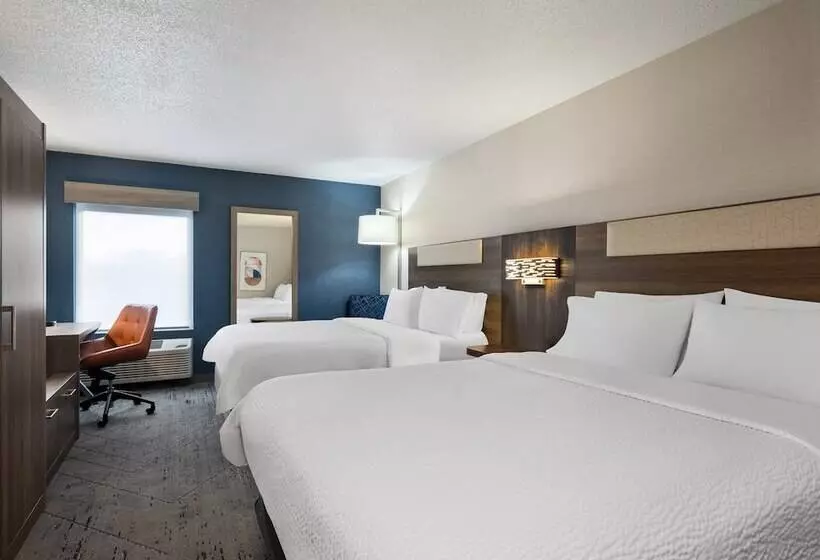 ２ダブルベッドのスタンダードルーム, Holiday Inn Express Meadville , An Ihg