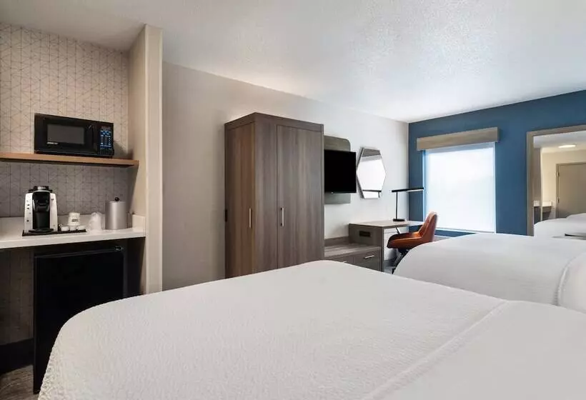 ２ダブルベッドのスタンダードルーム, Holiday Inn Express Meadville , An Ihg