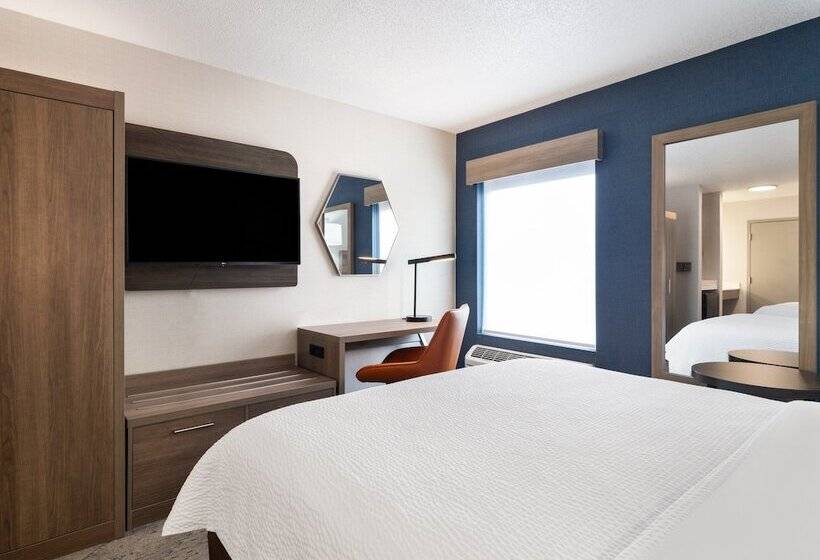 غرفه قياسيه سريرين مزدوجين, Holiday Inn Express Meadville , An Ihg