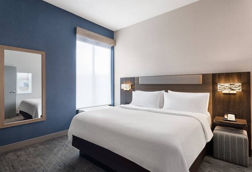 جناح, Holiday Inn Express Meadville , An Ihg