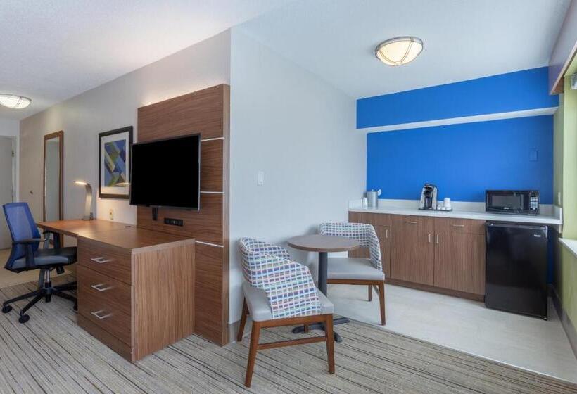 Люкс Кровать Кинг, Holiday Inn Express Scottsburg, An Ihg