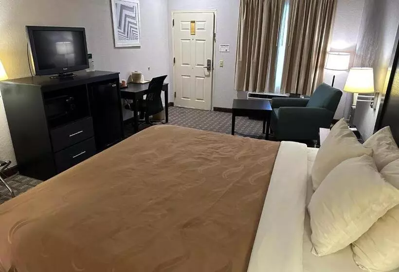 身障者適用キングサイズベッドルーム, Quality Inn
