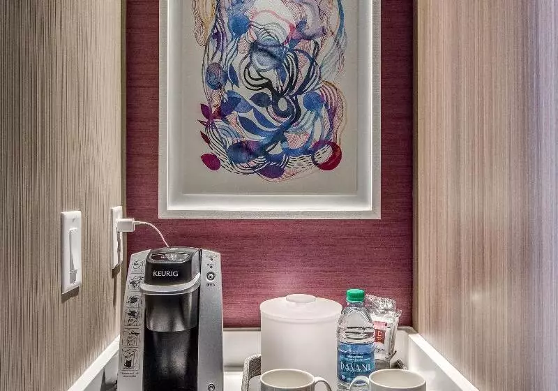 キングサイズベッドのスタンダードルーム, Sonesta Denver Downtown