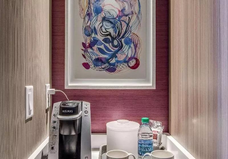 キングサイズベッドのスイートルーム, Sonesta Denver Downtown