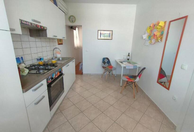 标准工作室, The Nice Dreams Studio Apartment