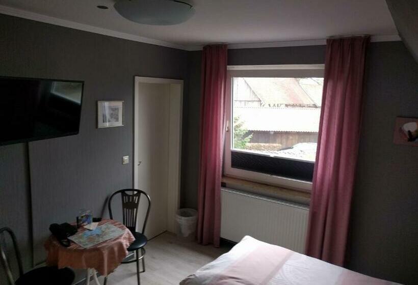 标准间, Pension Marion