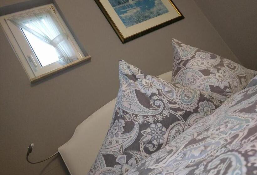 基本间, Pension Marion