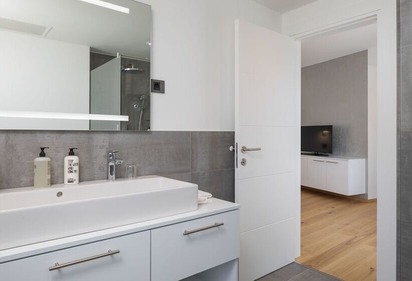 阁楼房, Villas Baotic