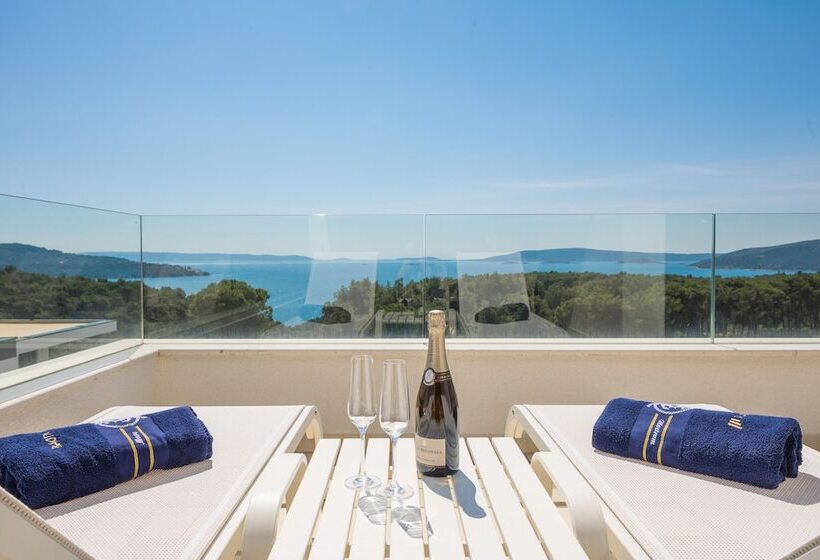 阁楼房, Villas Baotic