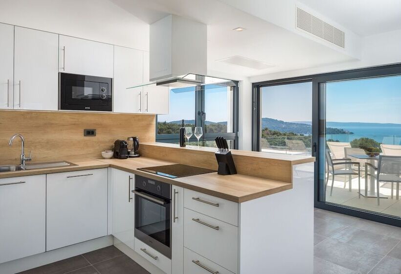 阁楼房, Villas Baotic