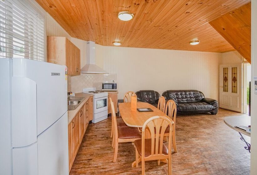 带3个卧室的别墅, Black Gold Motel