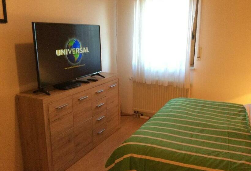 דירת שלושה חדרים, Mountain View Rooms