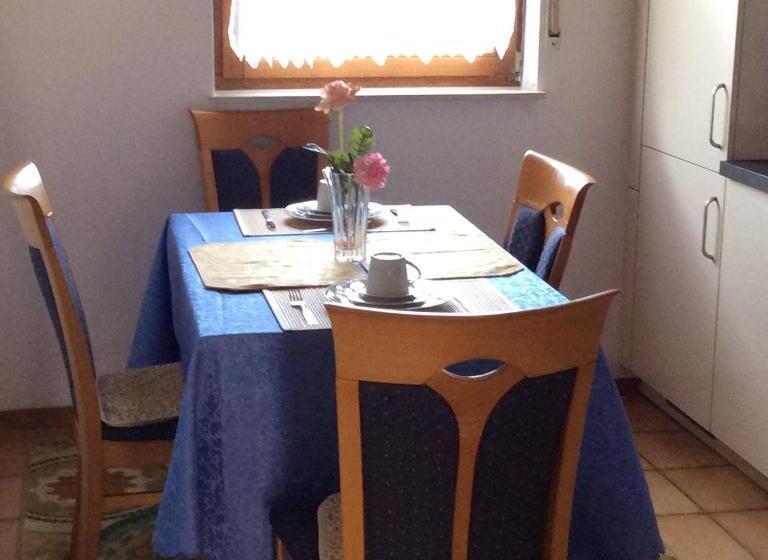 דירת שלושה חדרים, Mountain View Rooms