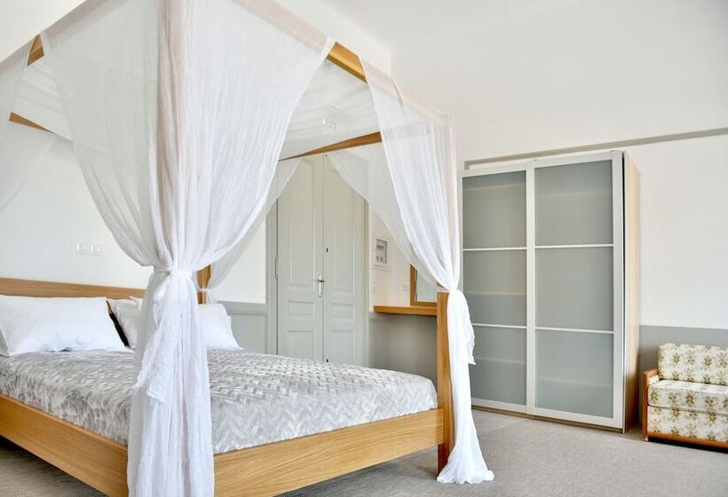 주니어 스위트 바다 전망, Douskos Guesthouse