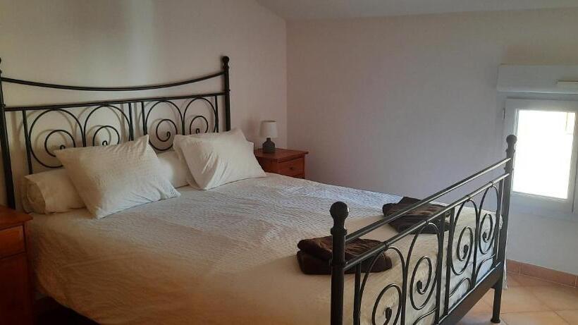 带2个卧室的公寓, Le Coq Du Nord   Mailhac Gîte Et Chambres D Hôtes