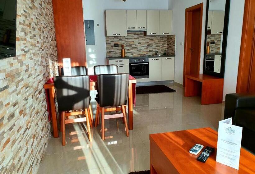 شقة ديلوكس غرفة واحدة, Boutique Hotel Bora & Villas Garamm