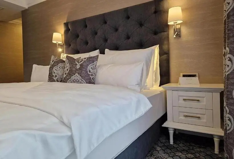 キングサイズベッドのデラックスルーム, Boutique Hotel Bora & Villas Garamm