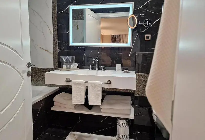 ロイヤルルーム, Boutique Hotel Bora & Villas Garamm