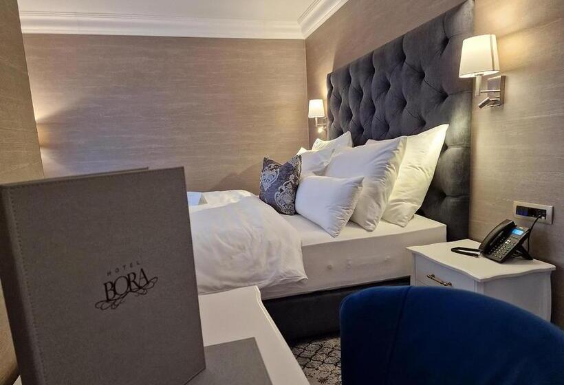 جناح جونيور ديلوكس, Boutique Hotel Bora & Villas Garamm