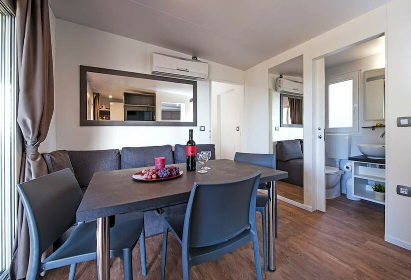 Casa 2 Quartos, Mediteran Kamp Mobile Homes In Camping Ljutic