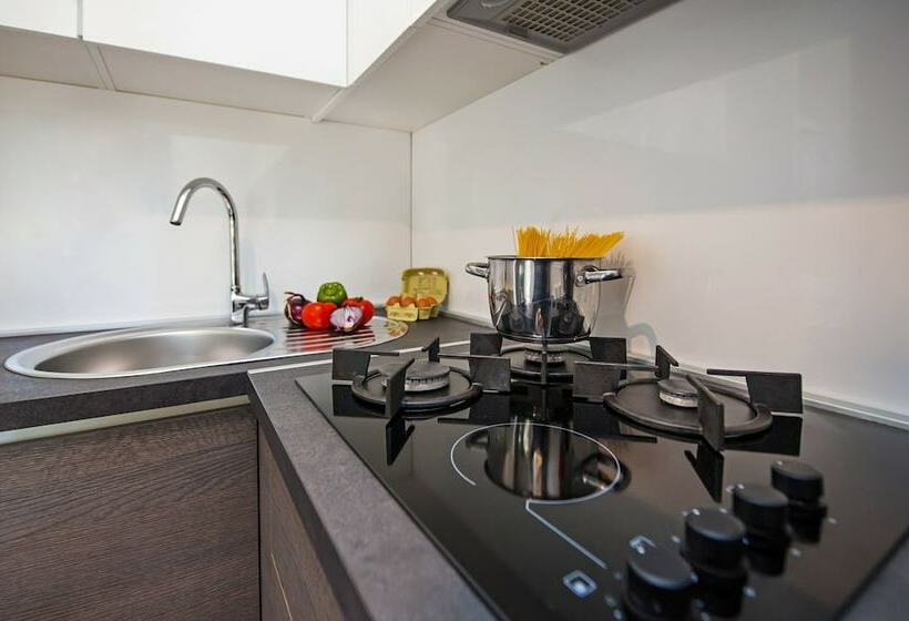 Casa 2 Quartos, Mediteran Kamp Mobile Homes In Camping Ljutic