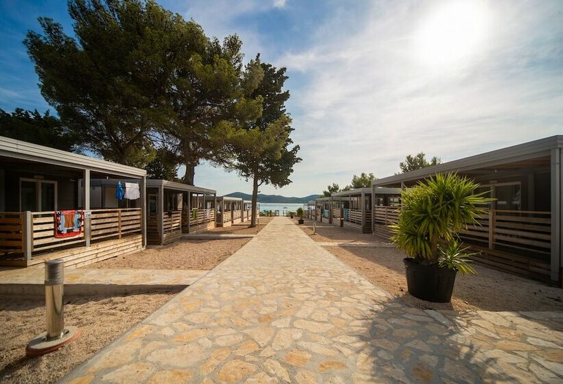 Casa 2 Quartos, Mediteran Kamp Mobile Homes In Camping Ljutic