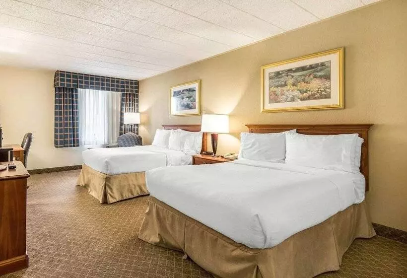 ２ダブルベッドのスタンダードルーム, Clarion Inn Frederick Event Center