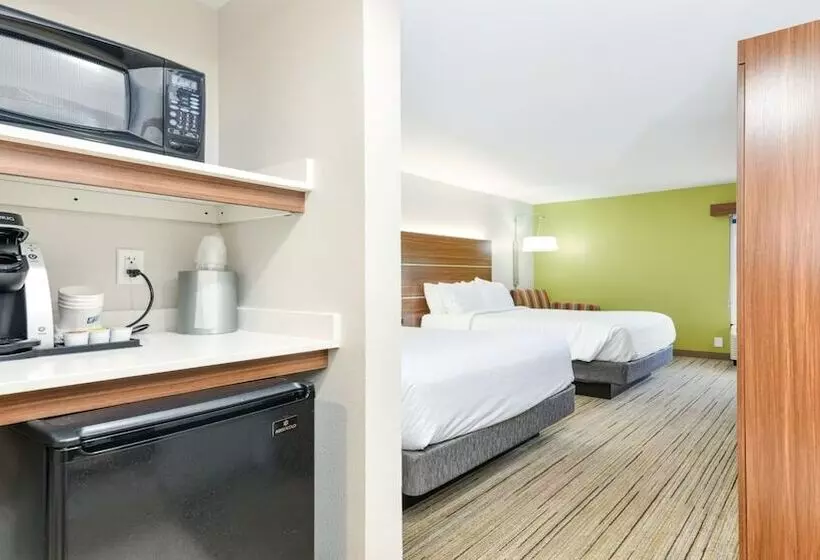 2ダブルベッドのスタンダードルーム, Holiday Inn Express Hotel & Suites Pigeon Forge, An Ihg