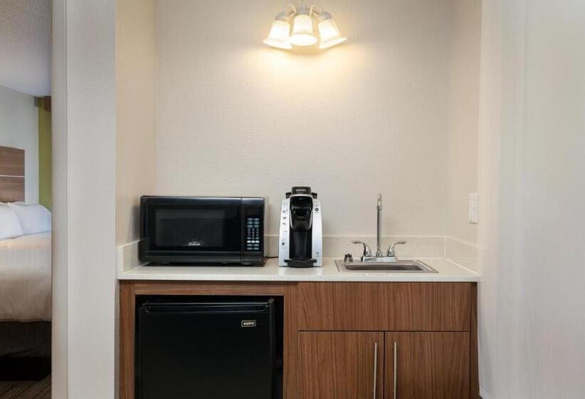 جناح, Holiday Inn Express & Suites Milton East I 10, An Ihg