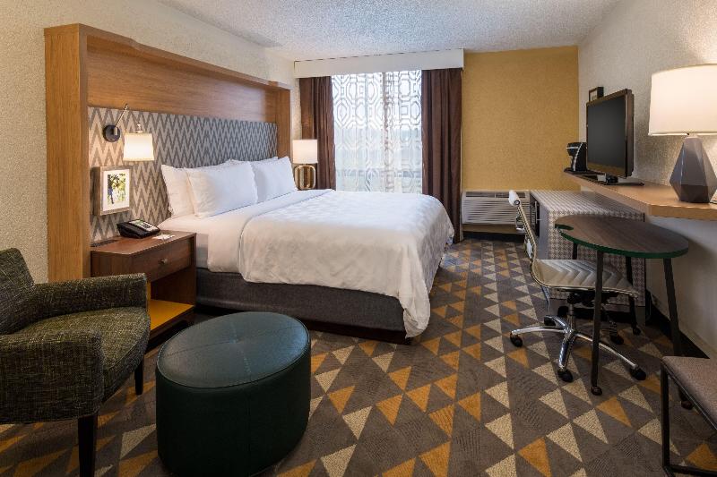 Номер Стандарт Кровать Кинг Адаптированный для Инвалидов, Holiday Inn Portland I 5 S Wilsonville, An Ihg