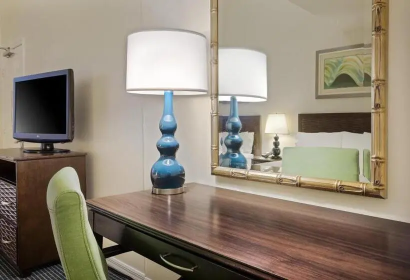 Standard Interior Room